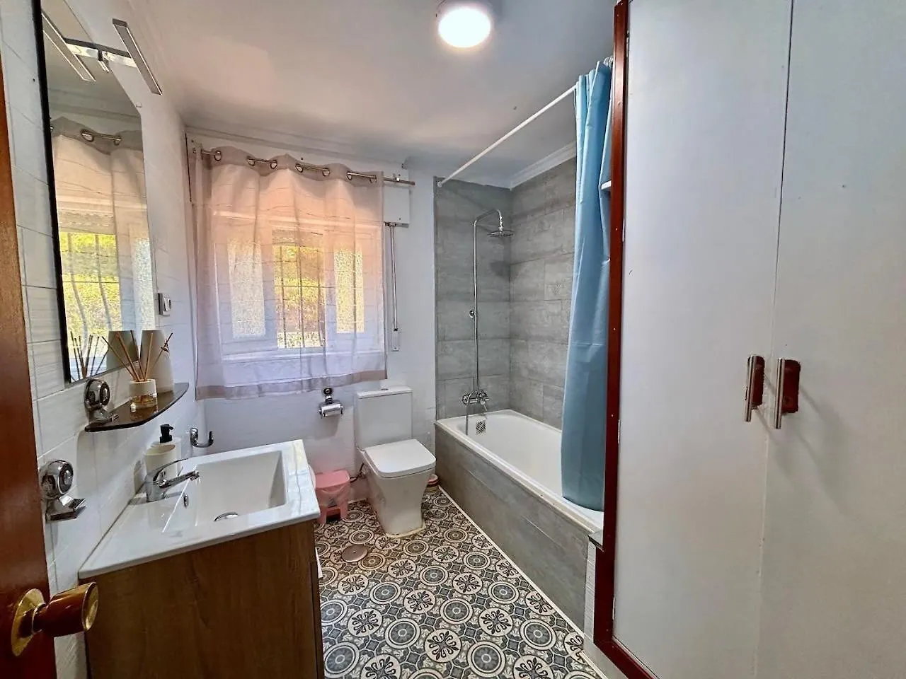 Casa Familiar Alhaurin De La Torre Con Jacuzzi Villa