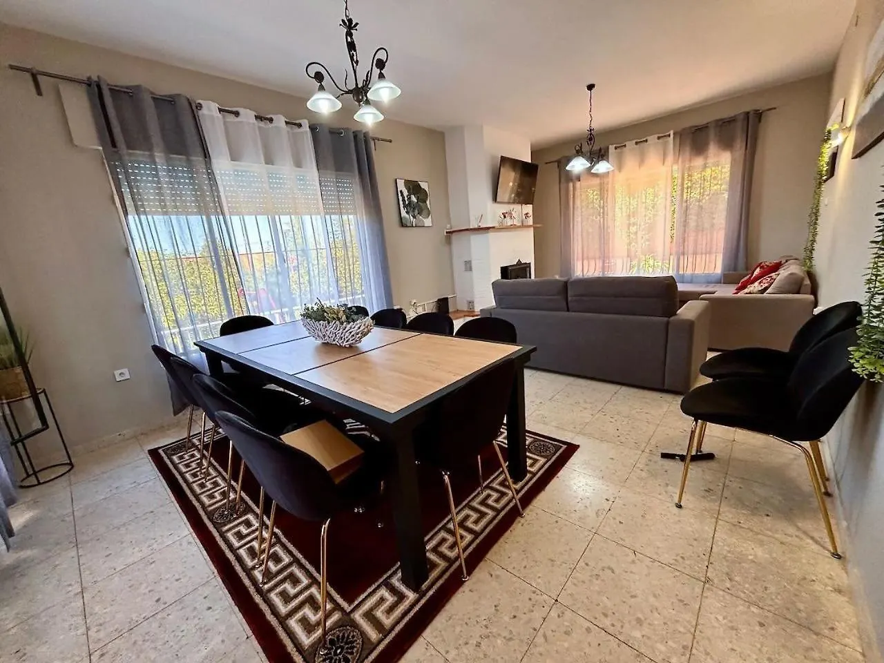 Casa Familiar Alhaurin De La Torre Con Jacuzzi Villa Holiday home